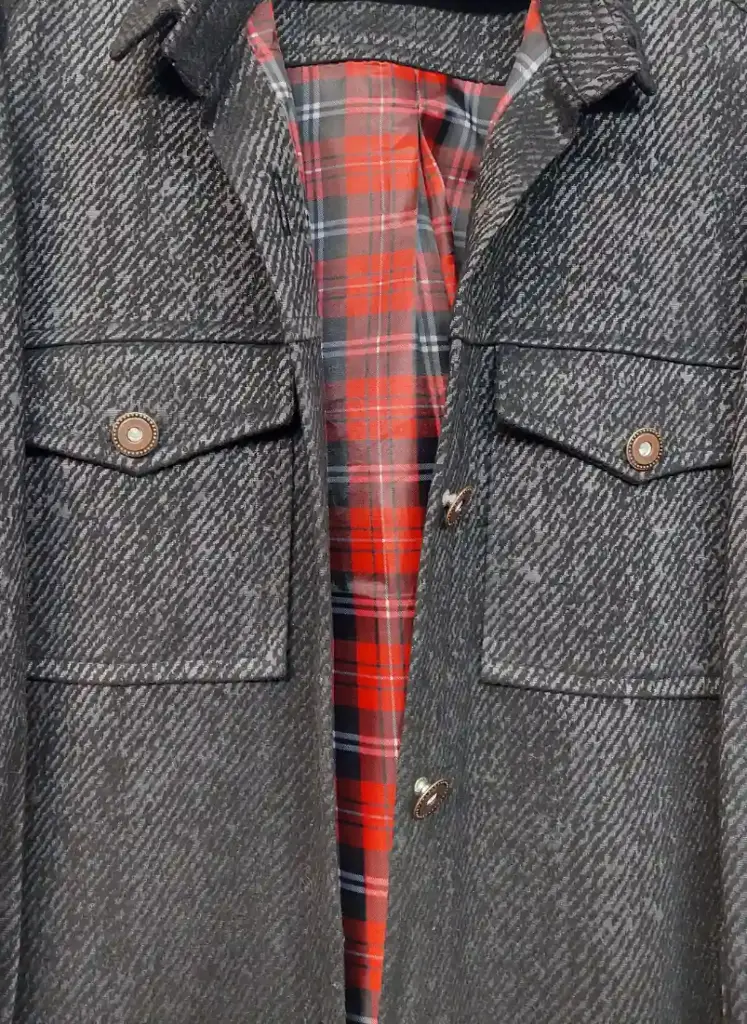 مانتو پاییزه فوتر مشکی شکت رز ۵ - کد ۹۵۷.webp