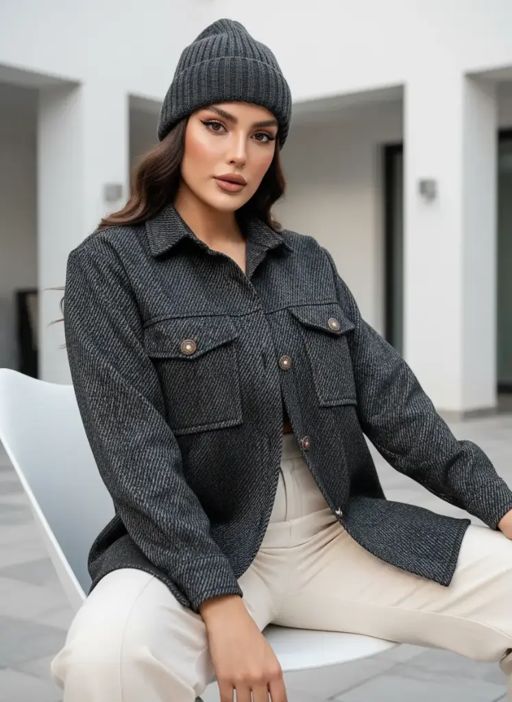 مانتو پاییزه فوتر مشکی شکت رز ۴ - کد ۹۵۷.webp